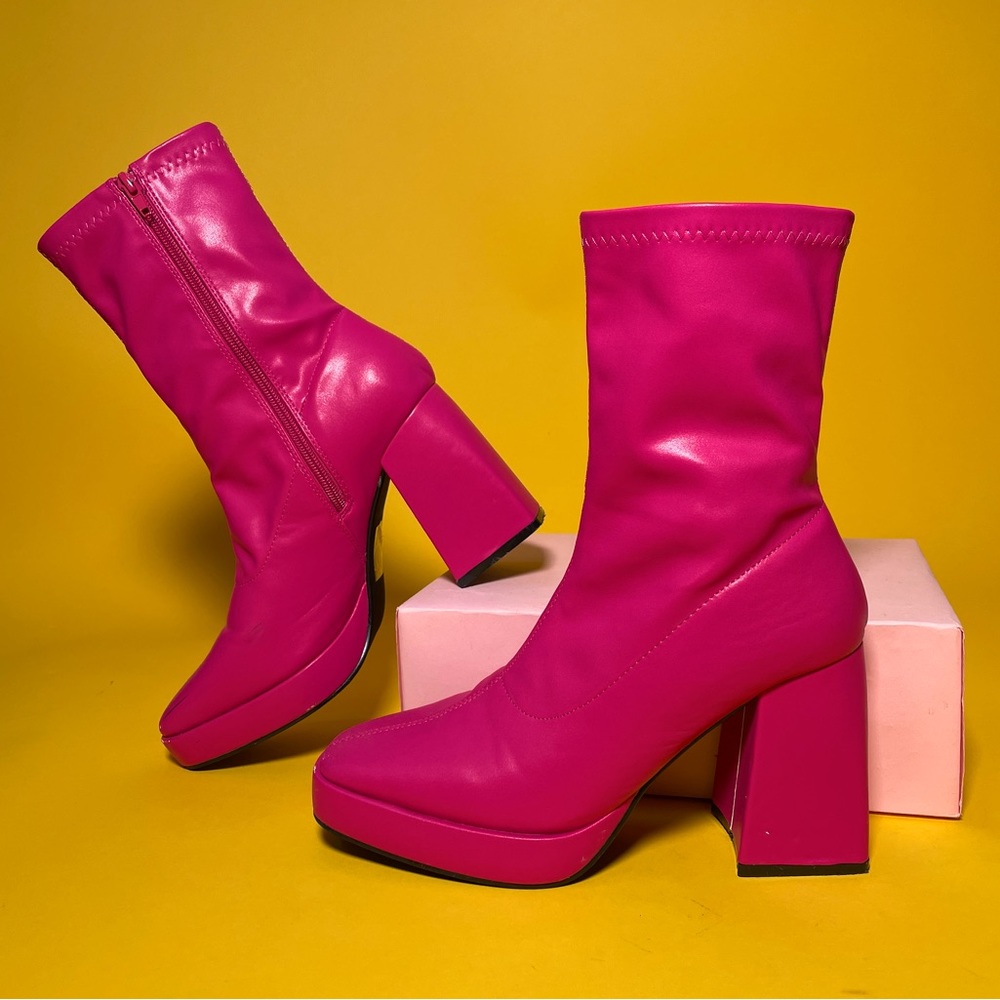 Block Heel Retro Platform Boots